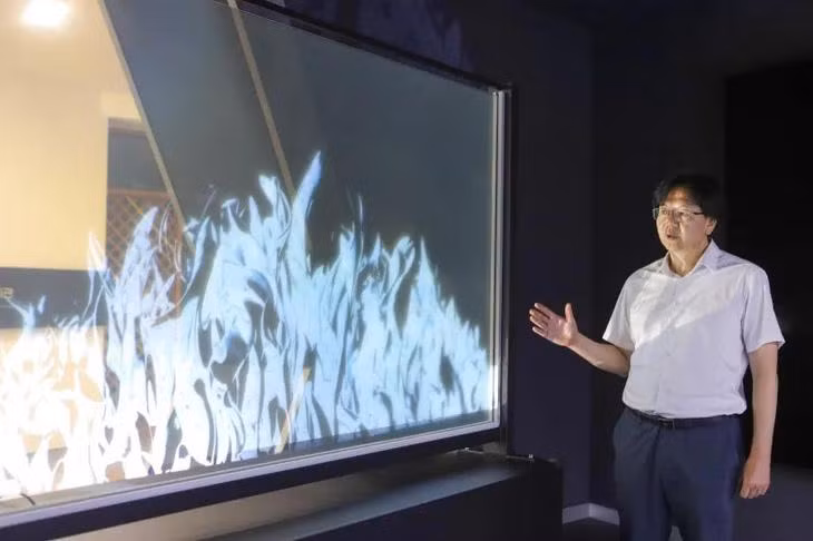 Màn hình nano trong suốt (NTS) 100 inch mỏng như sợi tóc người - Ảnh: Viện Máy móc và Vật liệu Hàn Quốc