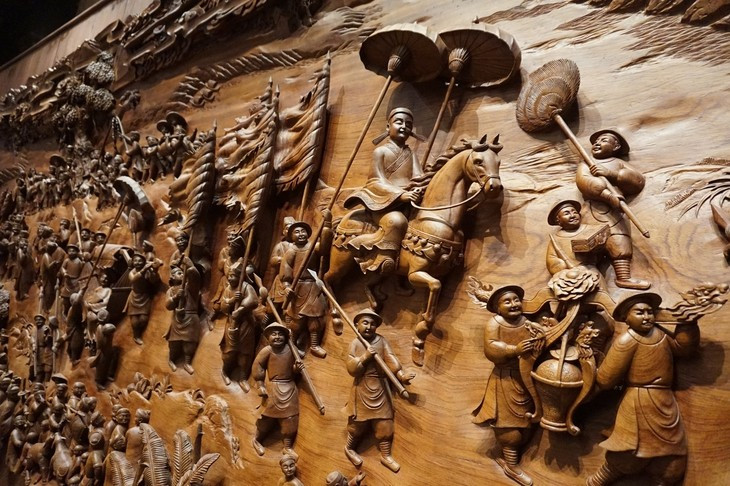 Cảnh "ngựa anh đi trước" - Ảnh: T.ĐIỂU Cảnh "ngựa anh đi trước" - Ảnh: T.ĐIỂU