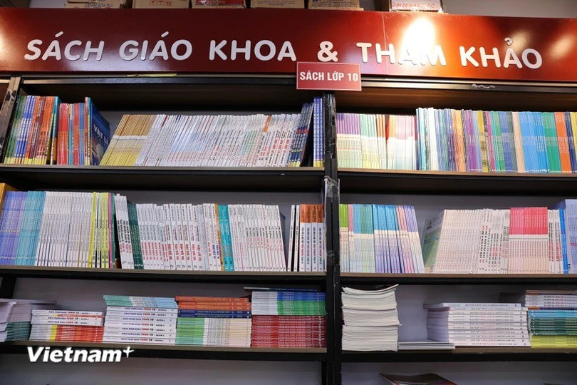 Ảnh minh họa. (Nguồn: Vietnam+). vnp-sach-giao-khoa-5jpg.jpg