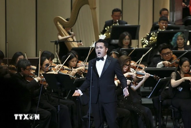 Một tiết mục nghệ thuật tại chương trình. (Ảnh: Phạm Kiên/TTXVN)