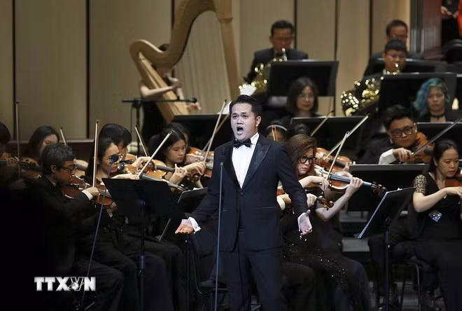 Một tiết mục nghệ thuật tại chương trình. (Ảnh: Phạm Kiên/TTXVN)