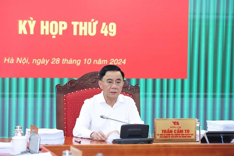 Đồng chí Trần Cẩm Tú, Ủy viên Bộ Chính trị, Thường trực Ban Bí thư, Chủ nhiệm Ủy ban Kiểm tra Trung ương chủ trì Kỳ họp.