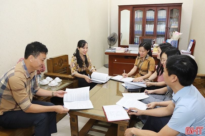Phòng Công tác Hội đồng (Văn phòng Đoàn ĐBQH và HĐND tỉnh) đang tích cực chuẩn bị các nội dung liên quan đến công tác phục vụ bầu cử. image-5.jpg