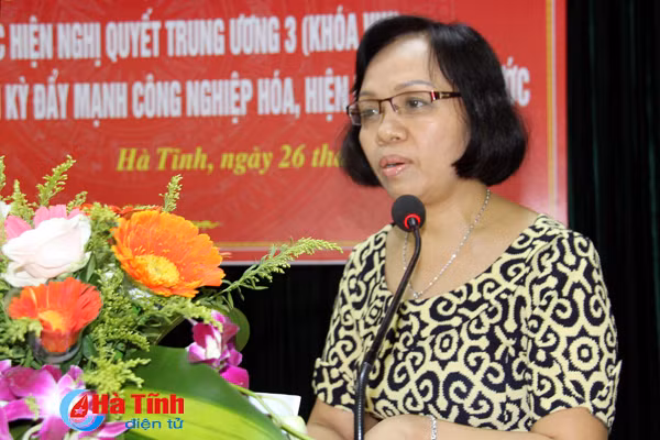 khach quan dan chu trong quy hoach luan chuyen bo nhiem can bo