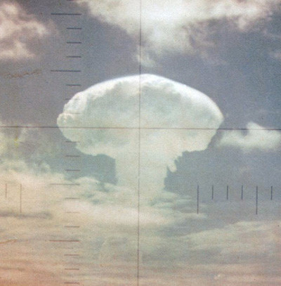 Vụ thử đầu đạn hạt nhân gắn trên tên lửa của Mỹ vào năm 1962. Ảnh: Getty. moi nguy hiem chet nguoi khi trieu tien thu hat nhan trong khi quyen