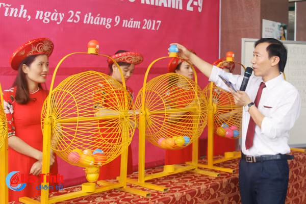 khach hang cam xuyen trung o to toyota vios cua agribank ha tinh