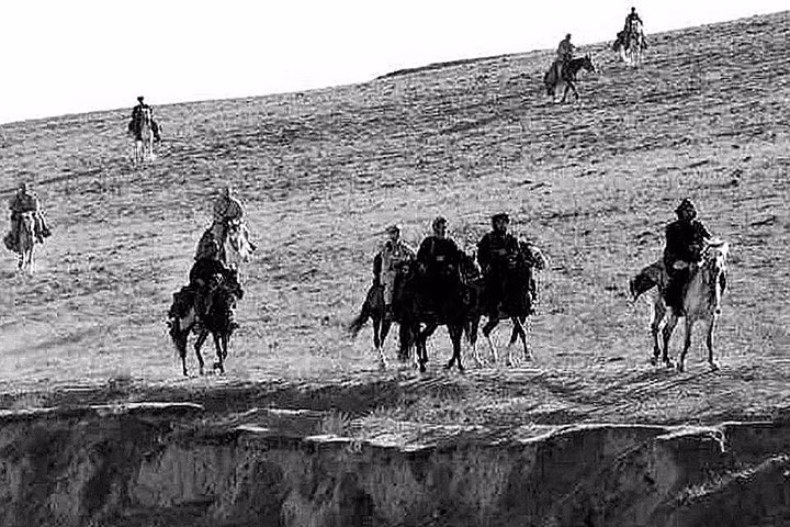 can canh cac sat thu biet kich mu noi xanh cua luc quan my