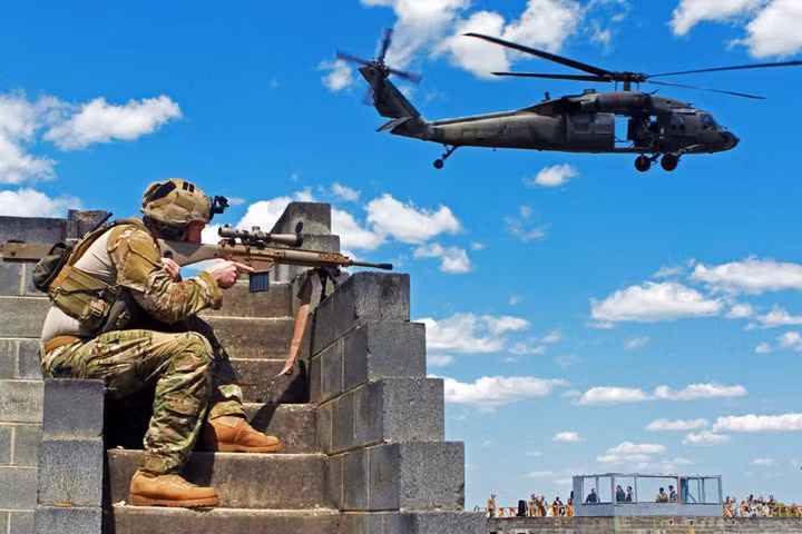 can canh cac sat thu biet kich mu noi xanh cua luc quan my