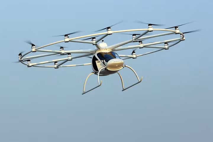 chum anh taxi bay dau tien tren the gioi bay luon tren bau troi dubai