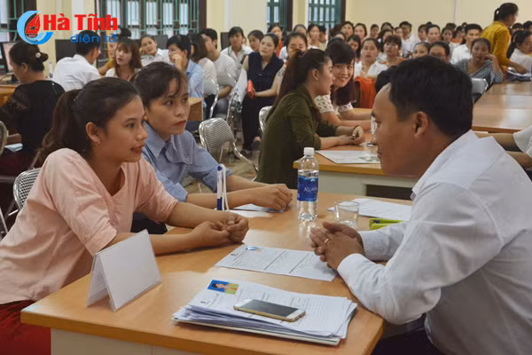 1 800 ung vien tham gia tuyen dung viec lam tai khach san vinpearl ha tinh