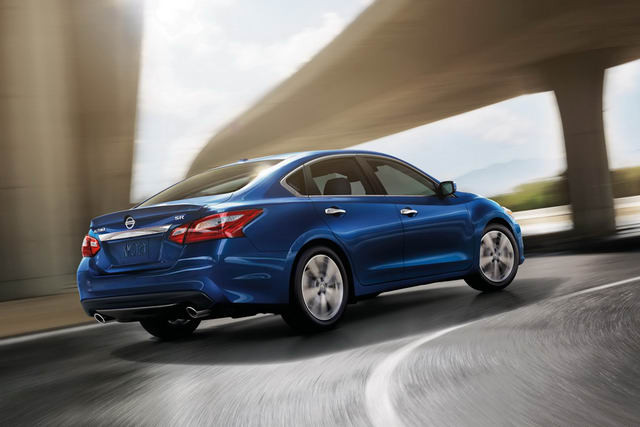 nissan teana 2018 doi thu cua camry gia 546 trieu dong