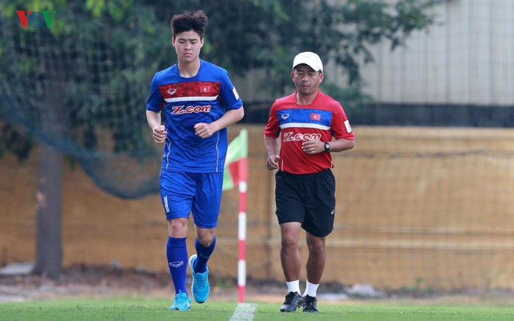 24 cau thu dt viet nam duoc trieu tap cho tran gap campuchia