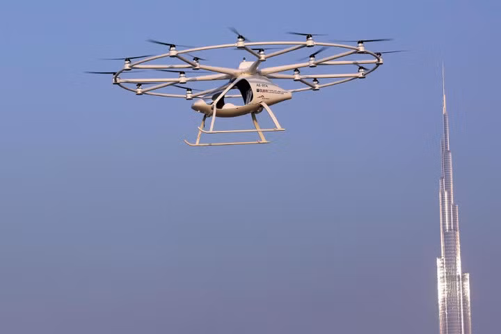 chum anh taxi bay dau tien tren the gioi bay luon tren bau troi dubai