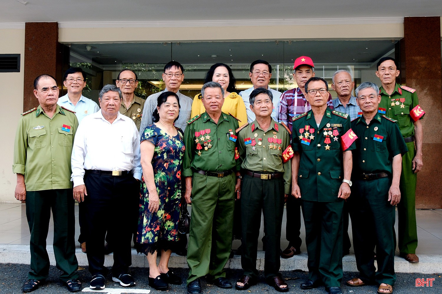 bqbht_br_can-bo-chien-si-c282q-ngay-gap-mat-nhan-ky-niem-50-nam-giai-phong-mien-nam.jpg