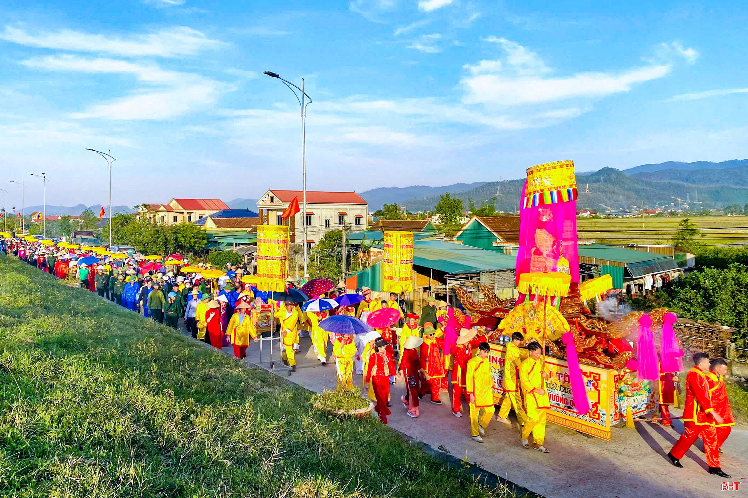 bqbht_br_le-hoi-den-ca-dinh-do-quan-hoang-muoi-tai-phuong-bac-hong-linh-dip-tu-mong-1-den-mong-10-10-am-lich-vua-qua.jpg