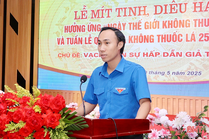 Phó Bí thư Tỉnh đoàn Từ Tuấn Phương kêu gọi đoàn viên thanh niên nói không với thuốc lá. bqbht_br_img-9998-copy.jpg