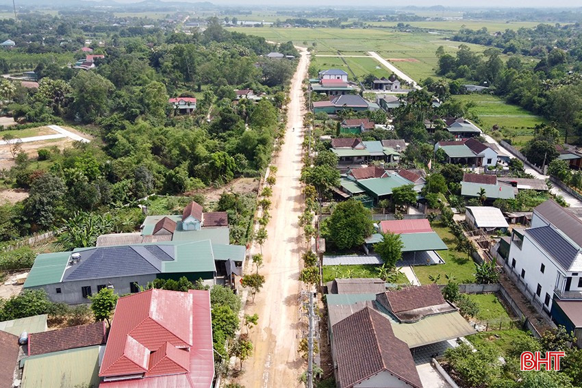 Dự án nâng cấp, mở rộng đường giao thông liên xã Thạch Ngọc, Ngọc Sơn (Thạch Hà) tiến độ hiện đạt trên 70%. Dự án nâng cấp, mở rộng đường giao thông liên xã Thạch Ngọc, Ngọc Sơn (Thạch Hà) tiến độ hiện đạt trên 70%.