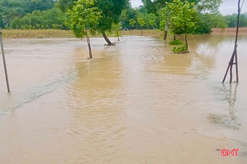 Die Hauptstraße des Dorfes Yen Du (Gemeinde Duc Linh) war vollständig abgeschnitten. bqbht_br_img-0239-copy.jpg
