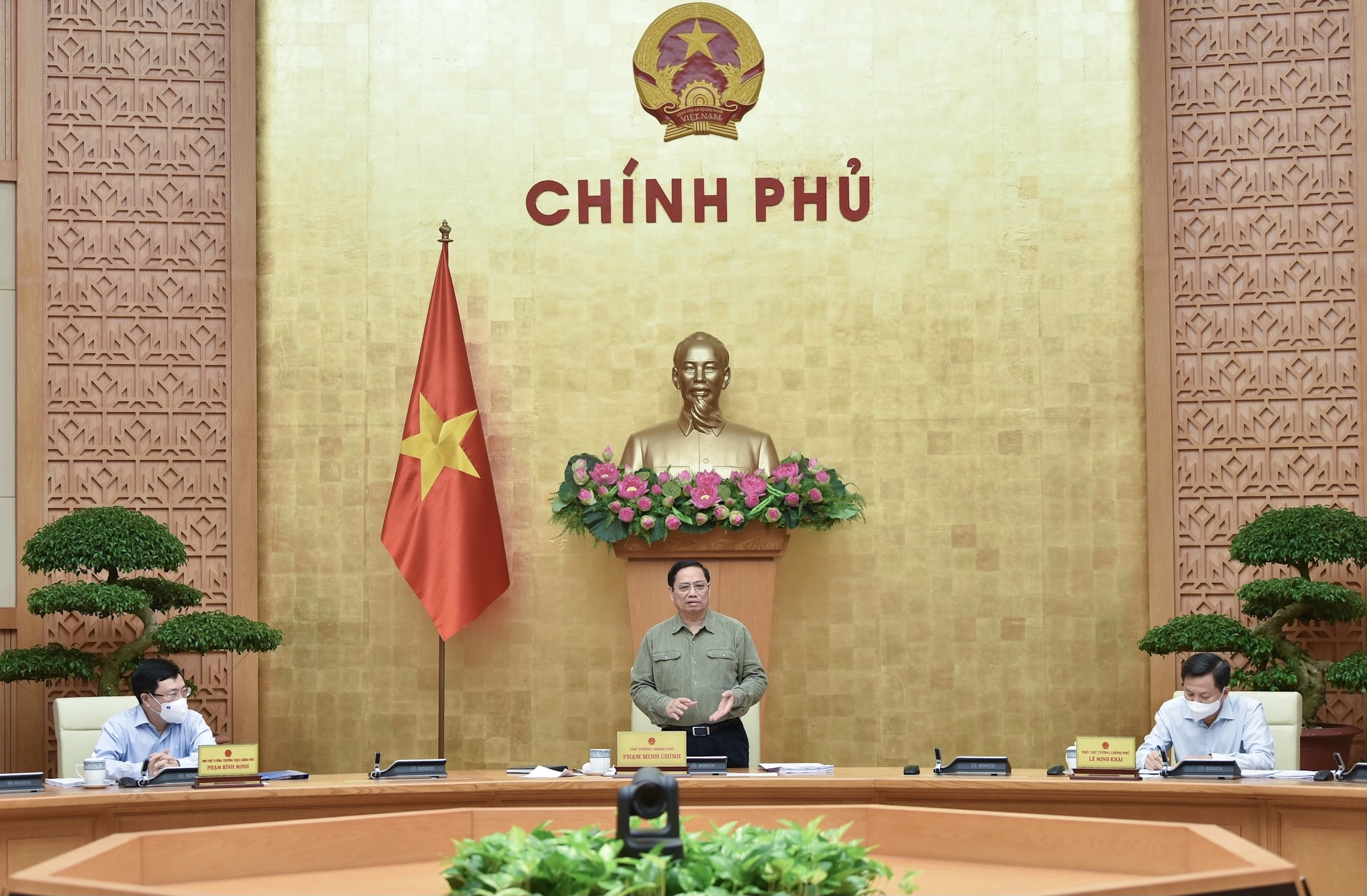 Thủ tướng Phạm Minh Chính chủ trì phiên họp Chính phủ thường kỳ tháng 10/2021. Ảnh: VGP/Nhật Bắc Thủ tướng Phạm Minh Chính chủ trì phiên họp Chính phủ thường kỳ