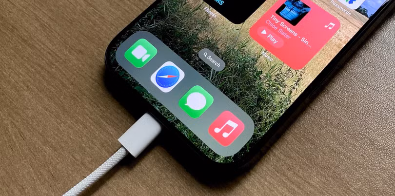 Nhiều người tưởng rằng có “quy tắc vàng” để sạc iPhone đúng cách. Nhưng sự thật là không có. Ảnh: BGR.