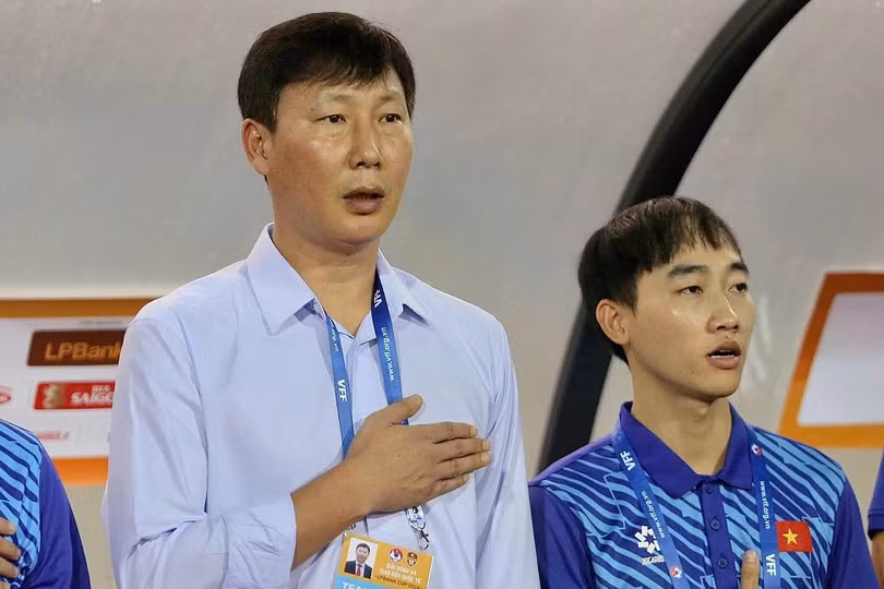 HLV Kim thất bại trong việc tìm kiếm chiến thắng trước Thái Lan. Ảnh: Anh Tiến.