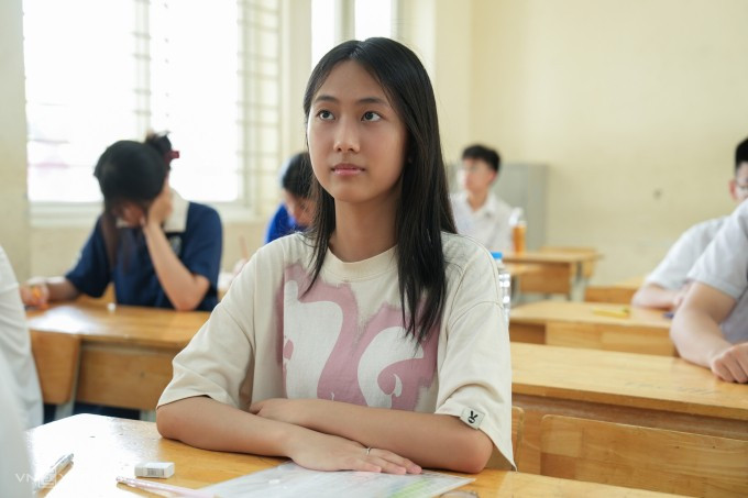 Học sinh tham dự kỳ thi vào lớp 10, tháng 6/2025 Ảnh: Đình Tùng Học sinh tham dự kỳ thi vào lớp 10, tháng 6/2025 Ảnh: Đình Tùng