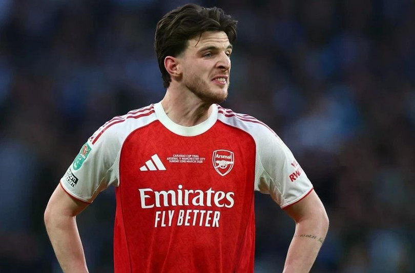 Arsenal gục ngã ở chung kết Carabao.