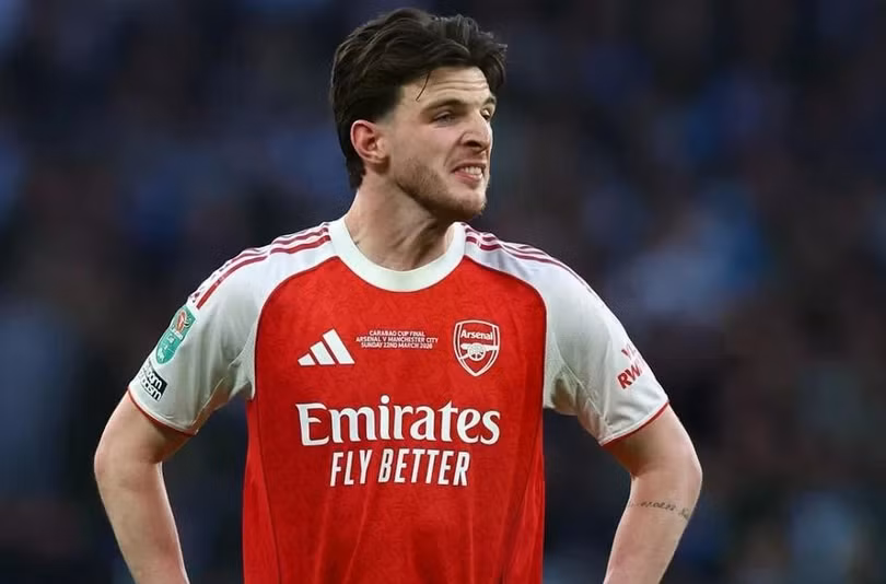 Arsenal gục ngã ở chung kết Carabao.