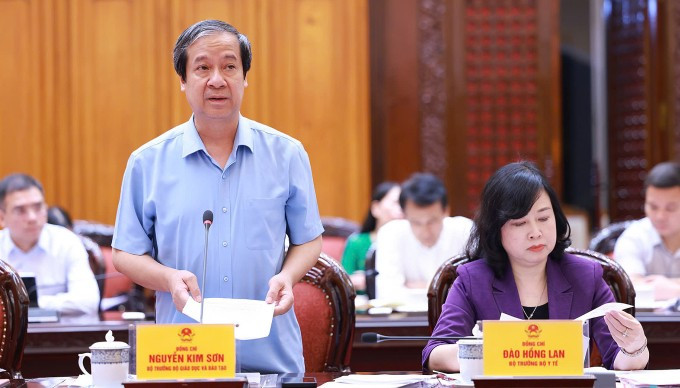 Bộ trưởng Giáo dục và Đào tạo Nguyễn Kim Sơn phát biểu chiều 17/5. Ảnh: Nhật Bắc Bộ trưởng Giáo dục và Đào tạo Nguyễn Kim Sơn phát biểu chiều 17/5. Ảnh: Nhật Bắc