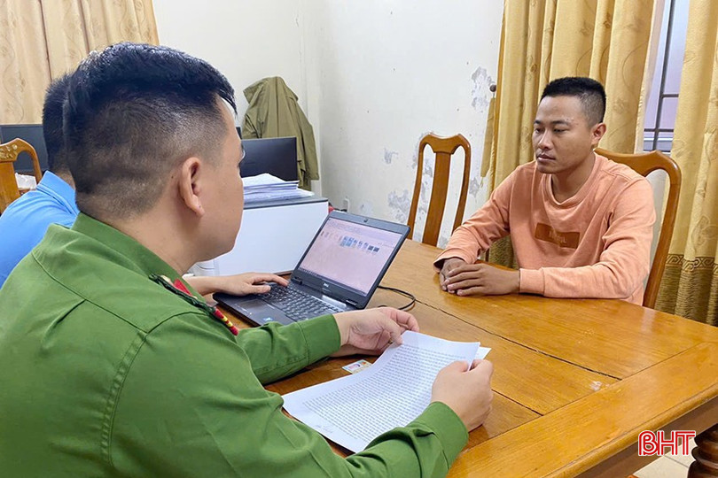 Lực lượng chức năng làm việc với đối tượng Hoàng Khắc Phi. bqbht_br_doi-tuong-hoang-khac-phi-tai-co-quan-dieu-tra.jpg
