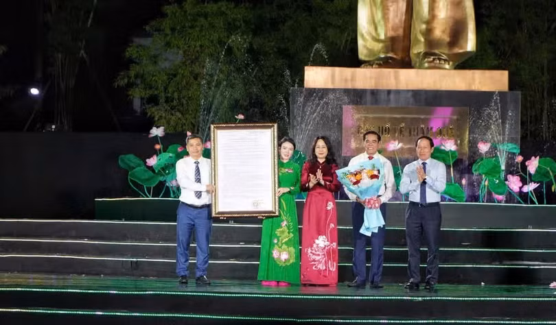Bộ Văn hóa, Thể thao và Du lịch công bố Quyết định công nhận Khu Du lịch quốc gia Kim Liên.