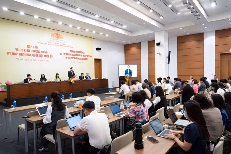 Tổng thư ký Quốc hội, Chủ nhiệm Văn phòng Quốc hội Lê Quang Mạnh phát biểu tại cuộc họp báo về dự kiến Chương trình Kỳ họp thứ nhất, Quốc hội khóa XVI ngày 3/4 (Ảnh: Cao Hoàng)