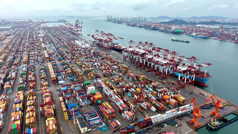 Cảng container hàng hóa ở Thanh Đảo, tỉnh Sơn Đông, Trung Quốc. Ảnh: THX/TTXVN Cảng container hàng hóa ở Thanh Đảo, tỉnh Sơn Đông, Trung Quốc. Ảnh: THX/TTXVN