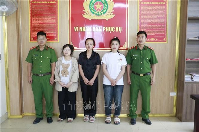 Các đối tượng tại Cơ quan Cảnh sát hình sự Công an Nghệ An. Ảnh: TTXVN phát