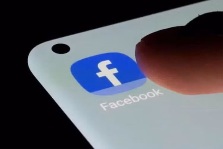Kiểm tra và cập nhật phiên bản Facebook