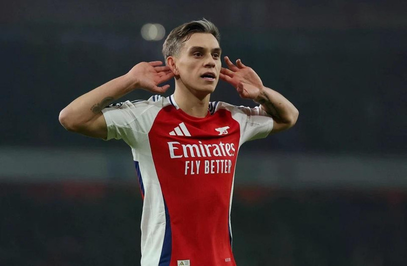 Arsenal lội ngược dòng trên sân nhà. Arsenal lội ngược dòng trên sân nhà.