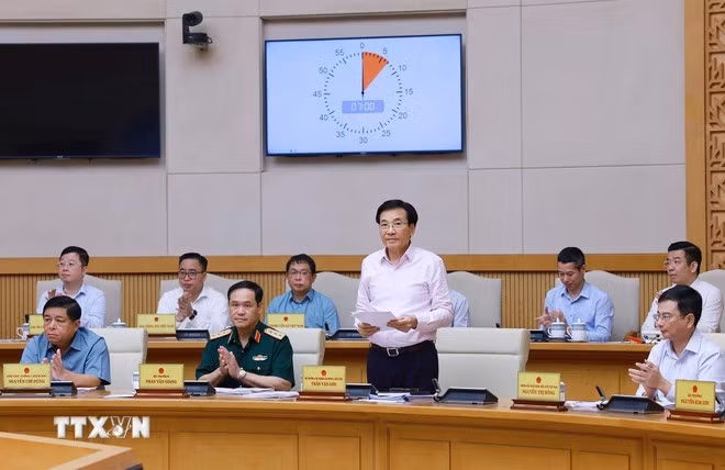 Bộ trưởng, Chủ nhiệm Văn phòng Chính phủ Trần Văn Sơn phát biểu. (Ảnh: Dương Giang/TTXVN)