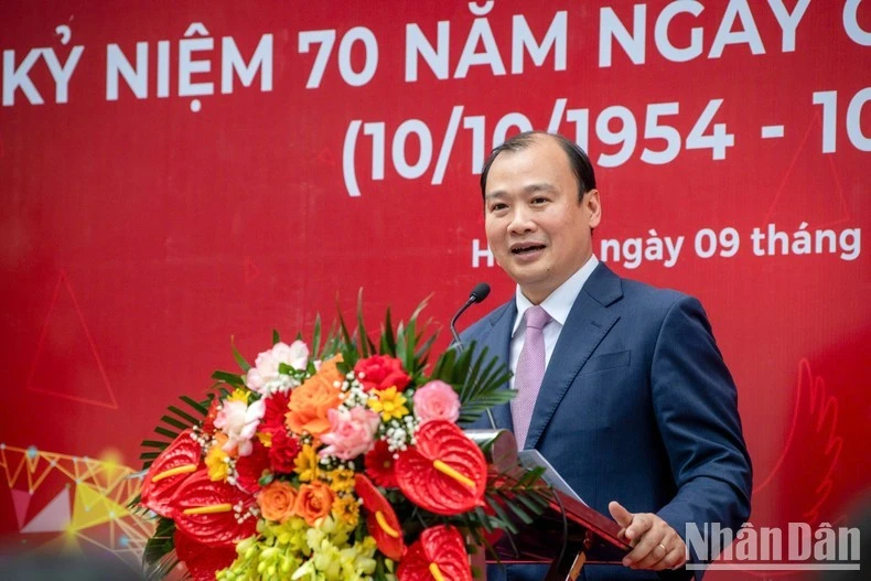 Đồng chí Lê Hải Bình, Ủy viên dự khuyết Trung ương Đảng, Tổng Biên tập Tạp chí Cộng sản phát biểu tại chương trình. (Ảnh: THÀNH ĐẠT)