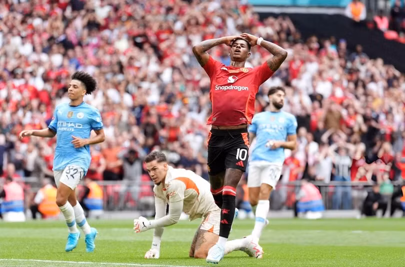 Rashford tiếc nuối sau tình huống bỏ lỡ.