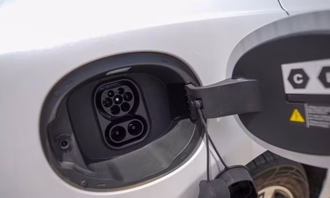 Cổng sạc trên mẫu xe điện BYD Seal. Ảnh: Thành Nhạn