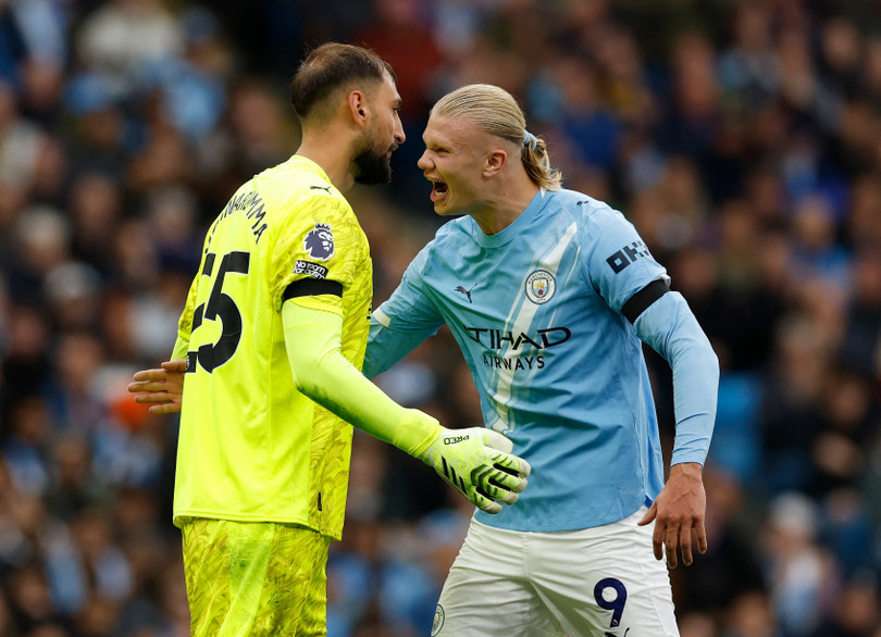 Man City nhấn chìm kình địch cùng thành phố. Man City nhấn chìm kình địch cùng thành phố.