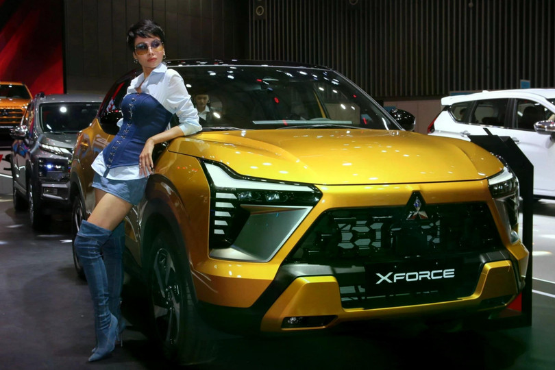 Khách mua Mitsubishi Xforce bản 2 tone màu trong tháng 6 tiết kiệm hơn 55 triệu đồng. Ảnh: Phúc Hậu. Khách mua Mitsubishi Xforce bản 2 tone màu trong tháng 6 tiết kiệm hơn 55 triệu đồng. Ảnh: Phúc Hậu.