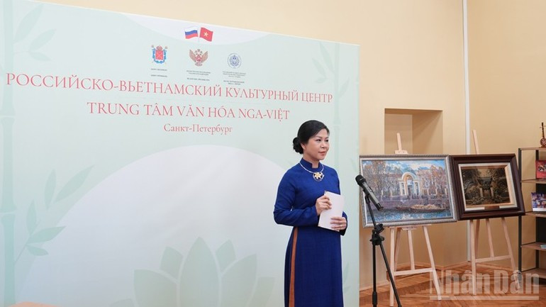 Bà Ngô Phương Ly - Phu nhân Tổng Bí thư Tô Lâm phát biểu tại sự kiện. (Ảnh: XUÂN HƯNG) Bà Ngô Phương Ly - Phu nhân Tổng Bí thư Tô Lâm phát biểu tại sự kiện. (Ảnh: XUÂN HƯNG)