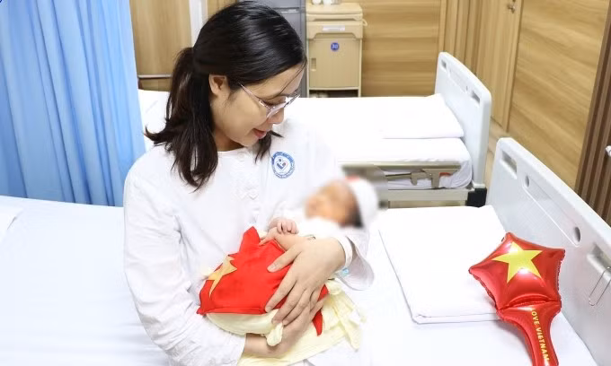 Em bé chào đời khỏe mạnh tại Bệnh viện Phụ sản Trung Ương. Bệnh viện cung cấp.