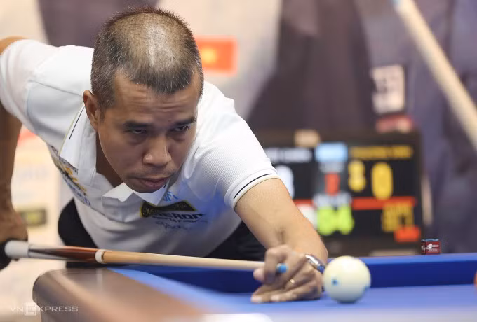 Cơ thủ Trần Quyết Chiến.