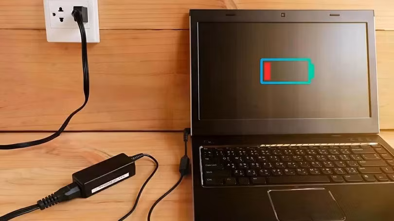 Laptop không sạc được pin hoặc sạc chập chờn.