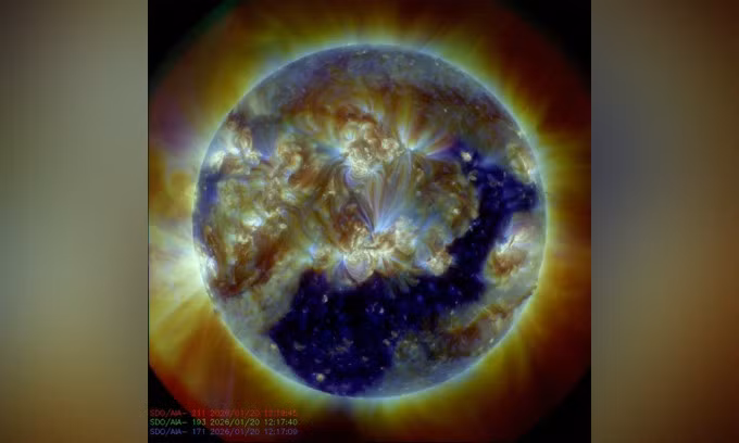 Vành nhật hoa của Mặt Trời ngày 19/1. Ảnh: NASA