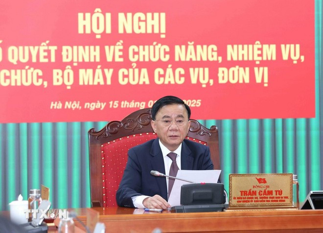 Ông Trần Cẩm Tú, Ủy viên Bộ Chính trị, Thường trực Ban Bí thư, Chủ nhiệm Ủy ban Kiểm tra Trung ương, phát biểu chỉ đạo Hội nghị. (Ảnh: Phương Hoa/TTXVN)