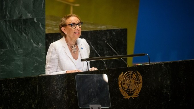 Bà Rebeca Grynspan phát biểu tại phiên họp Đại hội đồng LHQ ở New York, Mỹ, ngày 1/4. Ảnh: UN Bà Rebeca Grynspan phát biểu tại phiên họp Đại hội đồng LHQ ở New York, Mỹ, ngày 1/4. Ảnh: UN