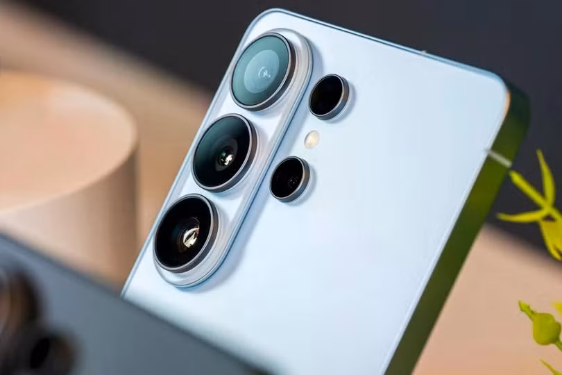 Samsung đang đặt camera 200mp nhầm chỗ. Ảnh: Bloomberg.